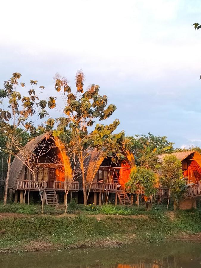 Rice Straw Green Lodge- Resort Quan Tom Extérieur photo